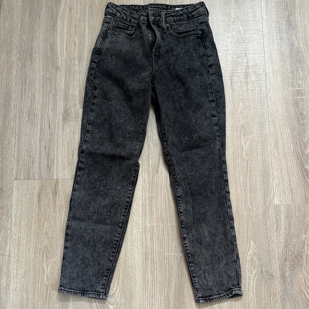Old Navy High-Rise Black Wash Jeans- Size 2